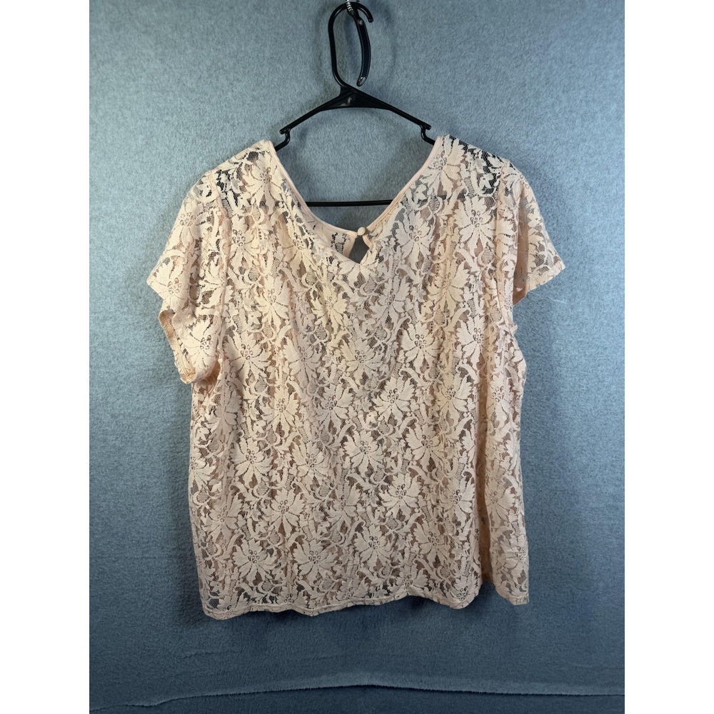 Torrid Blouse Womens 1X (Torrid 1) Plus Pink Scoop Neck Short Sleeve Floral - Picture 9 of 10